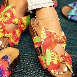 👣MATA SHOES Pink/Yellow Tie Dye Sandals Great Price Going Fast 🌞😘
